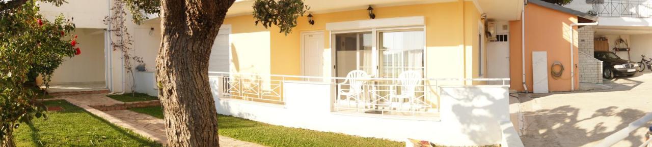 Τhe Sunny Apartments Igoumenitsa Ngoại thất bức ảnh