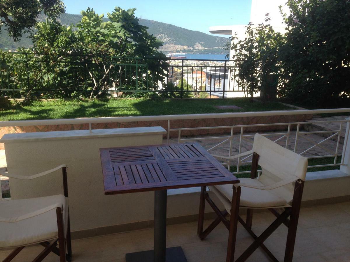 Τhe Sunny Apartments Igoumenitsa Ngoại thất bức ảnh