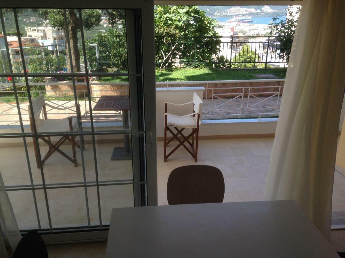 Τhe Sunny Apartments Igoumenitsa Ngoại thất bức ảnh