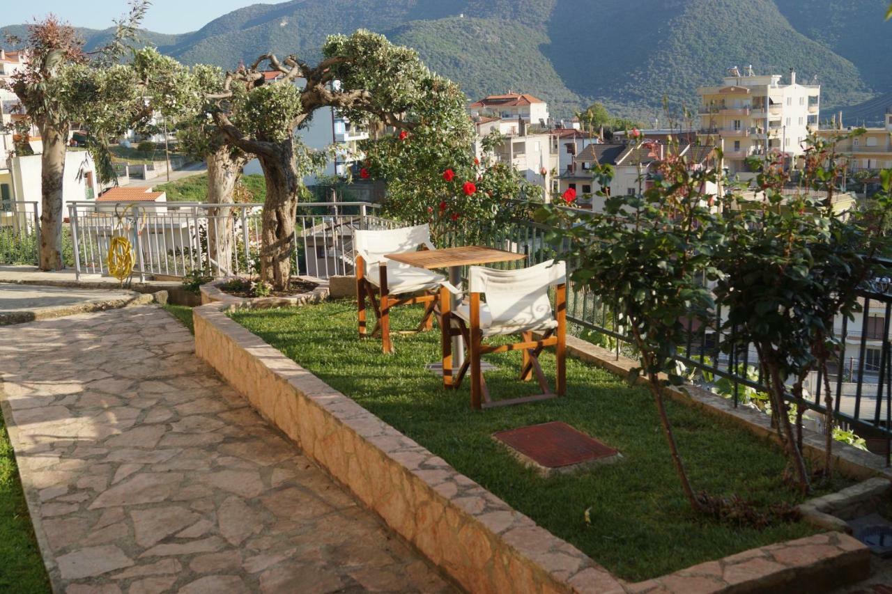 Τhe Sunny Apartments Igoumenitsa Ngoại thất bức ảnh